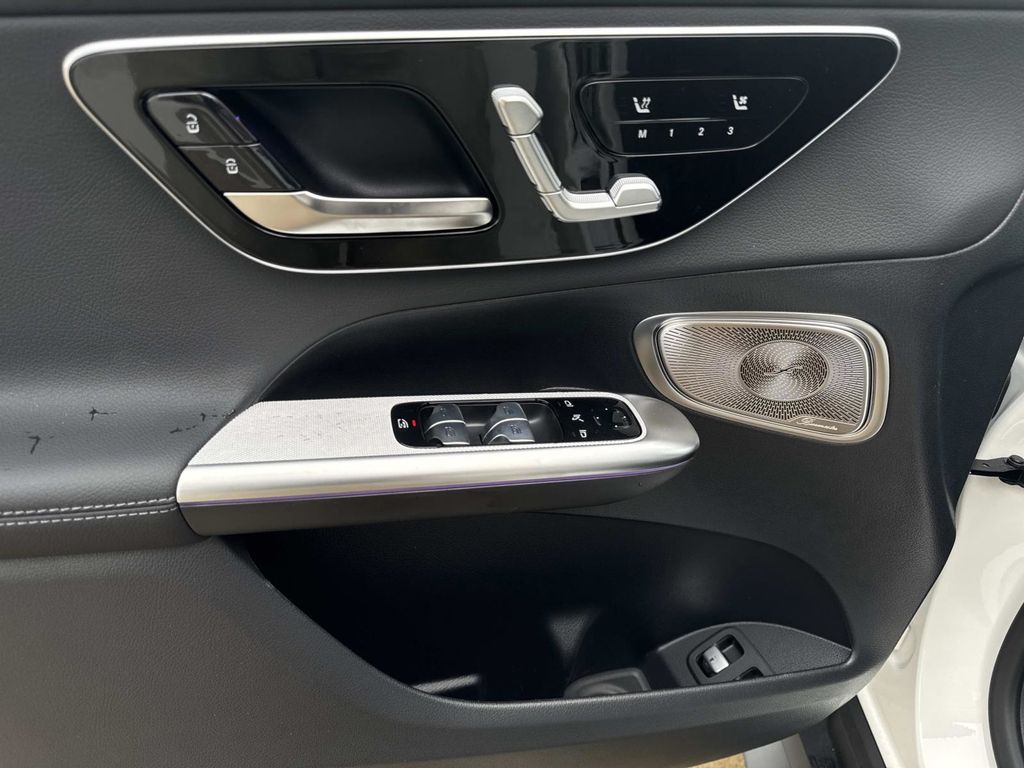 2026 Mercedes Benz GLC 350e 4MATIC photo 15