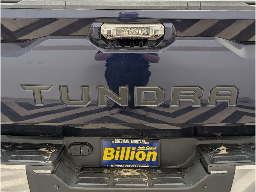 2023 Toyota Tundra Limited photo 3
