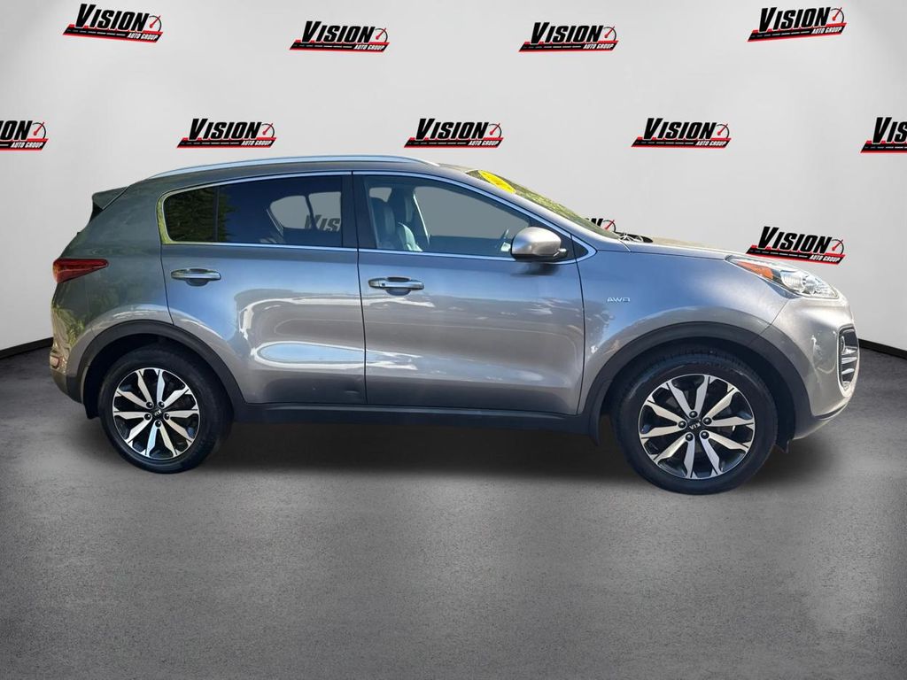 2017 Kia Sportage EX photo 4