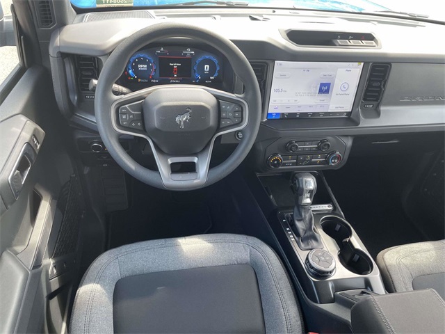 2025 Ford Bronco Base photo 5