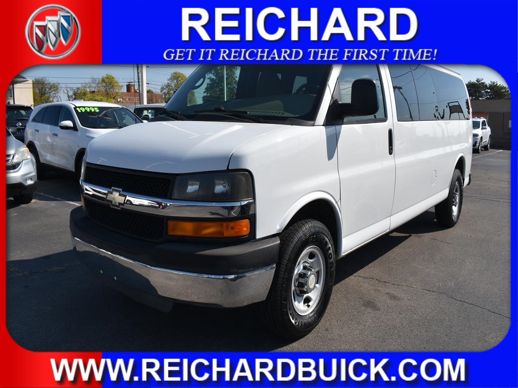 2010 Chevrolet Express LS's photo