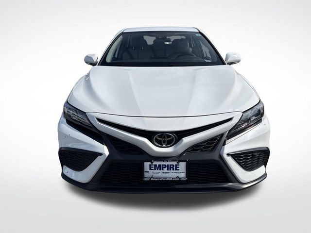 2024 Toyota Camry SE photo 9