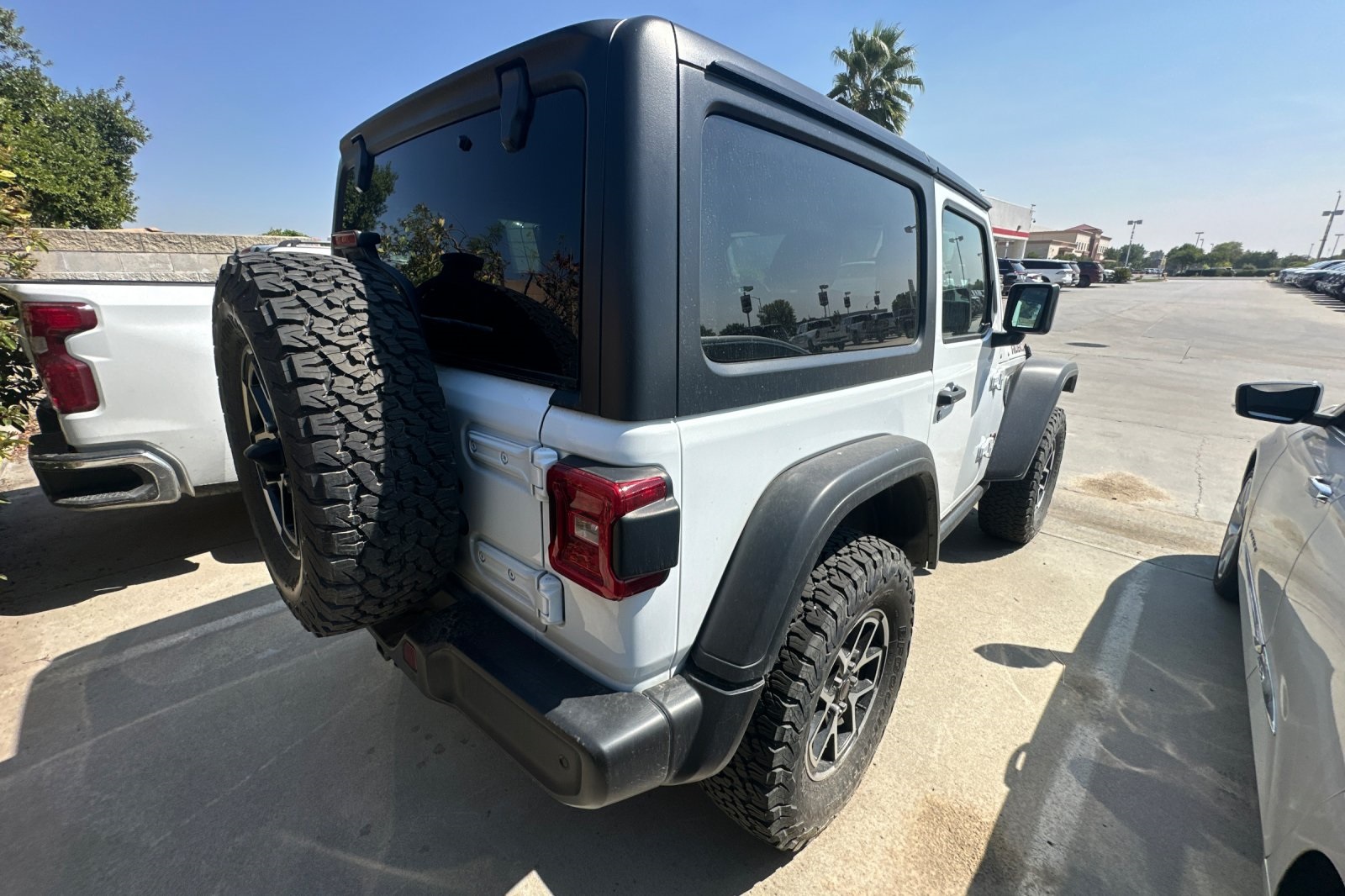 2024 Jeep Wrangler Rubicon photo 5