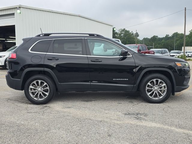 2022 Jeep Cherokee Latitude Lux photo 6
