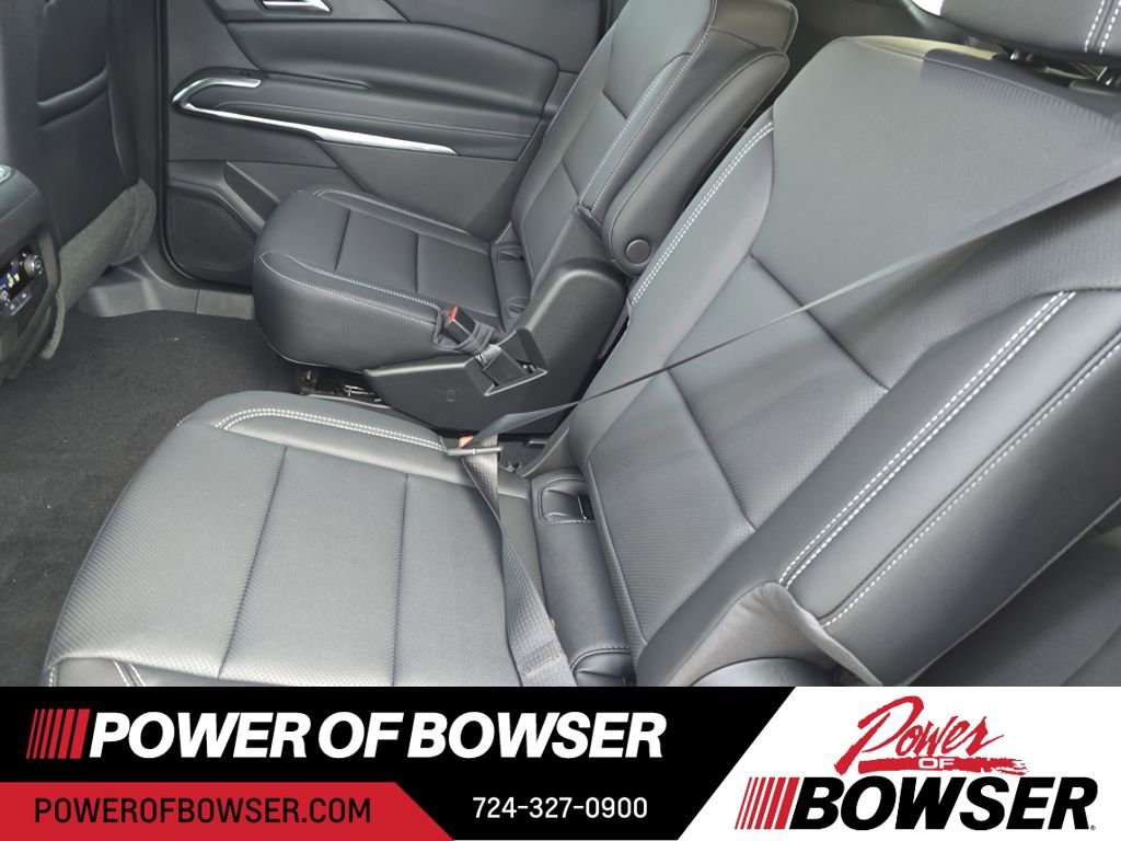 2026 Chevrolet Traverse 2LT photo 3