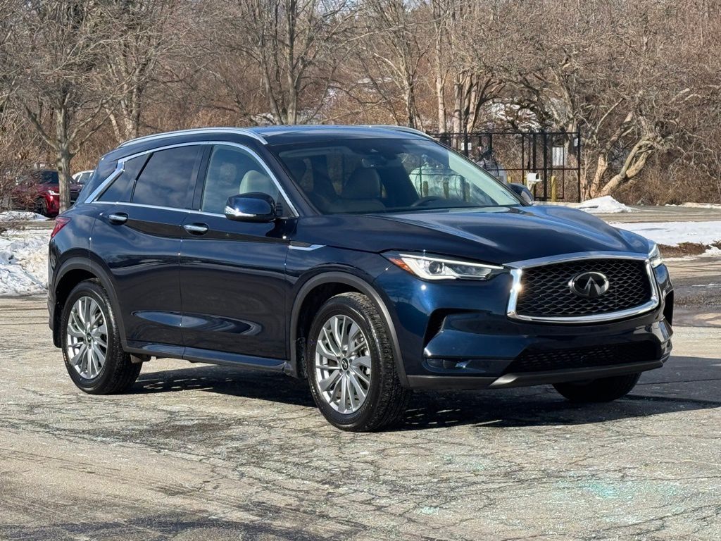 2025 INFINITI QX50 Luxe's photo