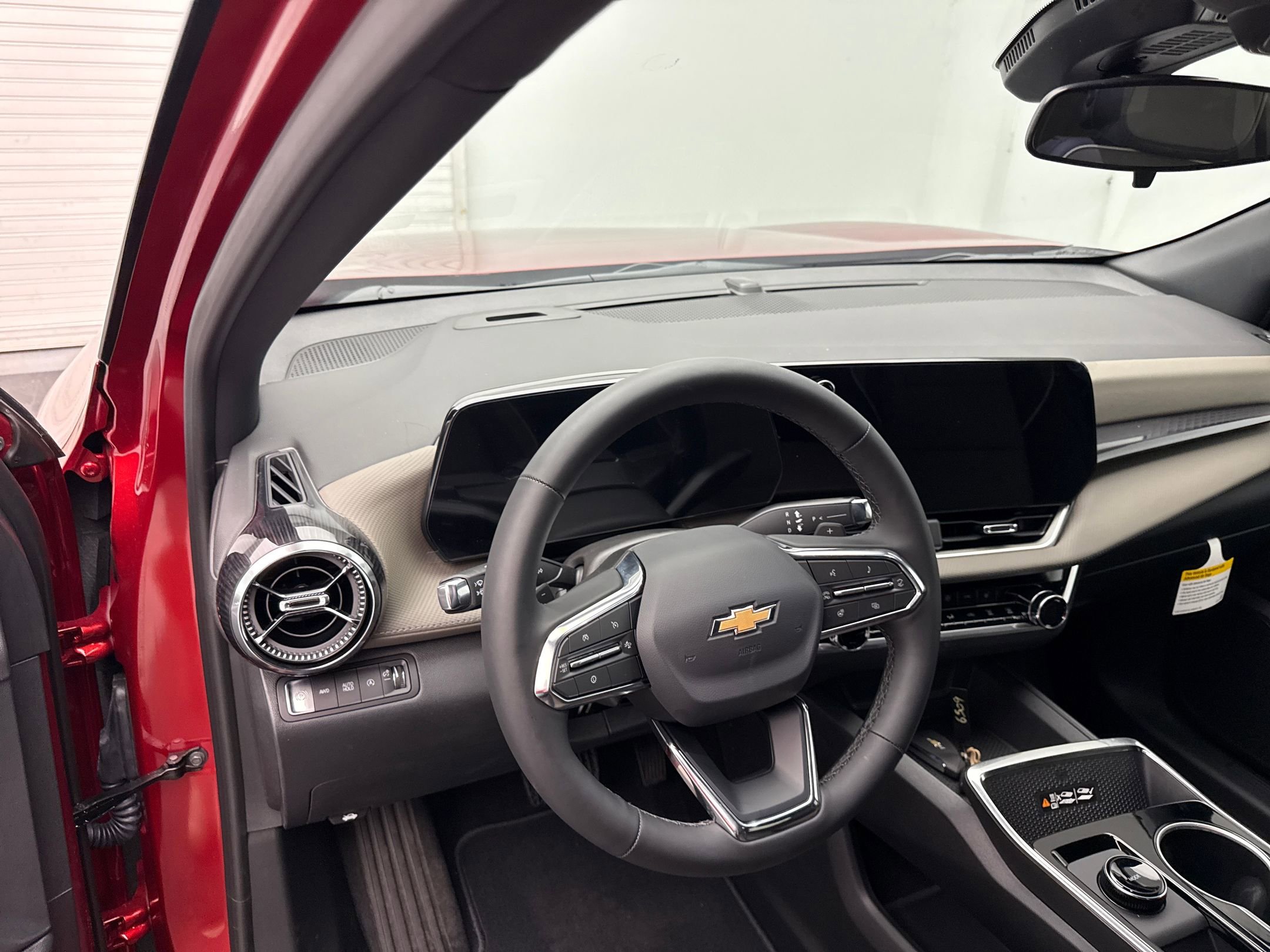 2026 Chevrolet Equinox LT photo 4