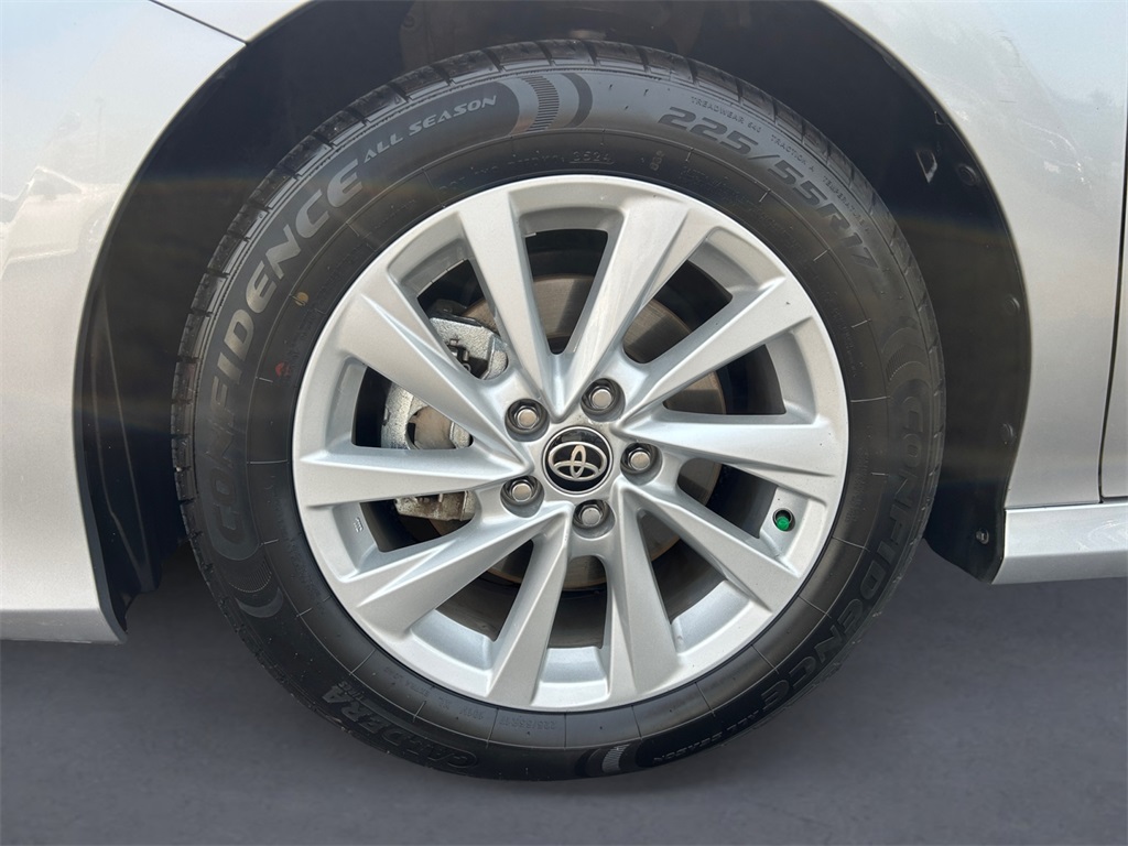 2024 Toyota Camry LE photo 9