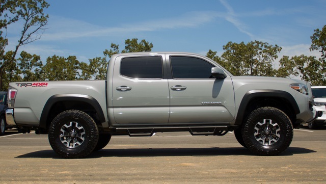 Used 2020 Toyota Tacoma TRD Off Road with VIN 5TFCZ5AN9LX233137 for sale in Little Rock