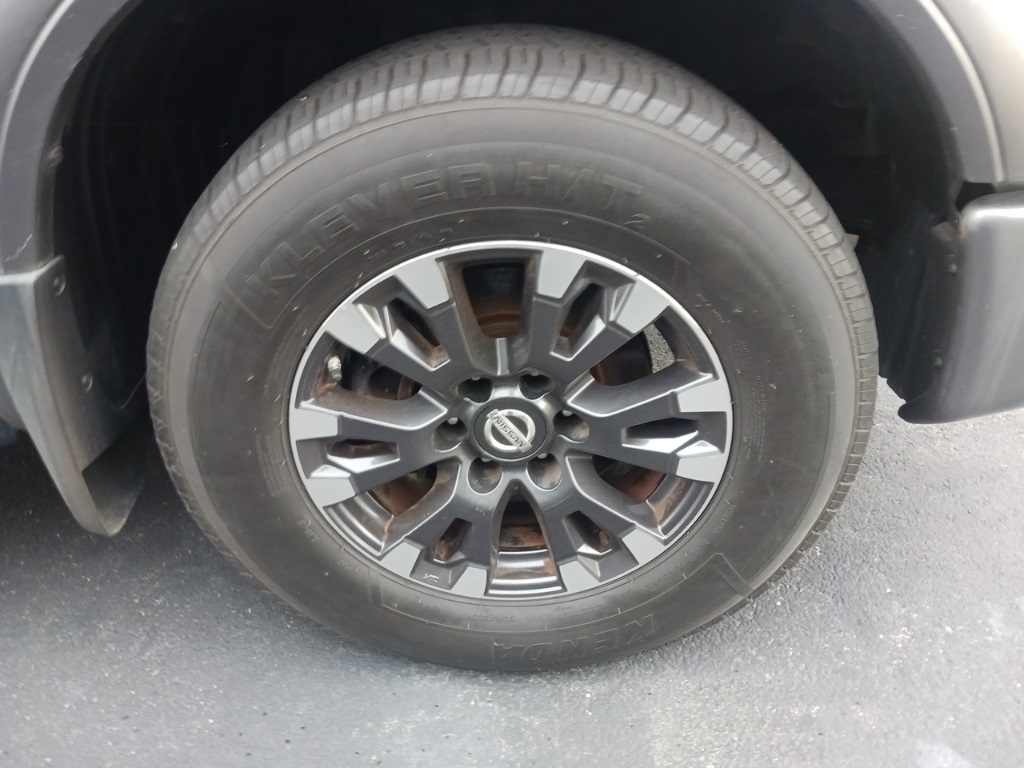 2018 Nissan Titan PRO-4X photo 32
