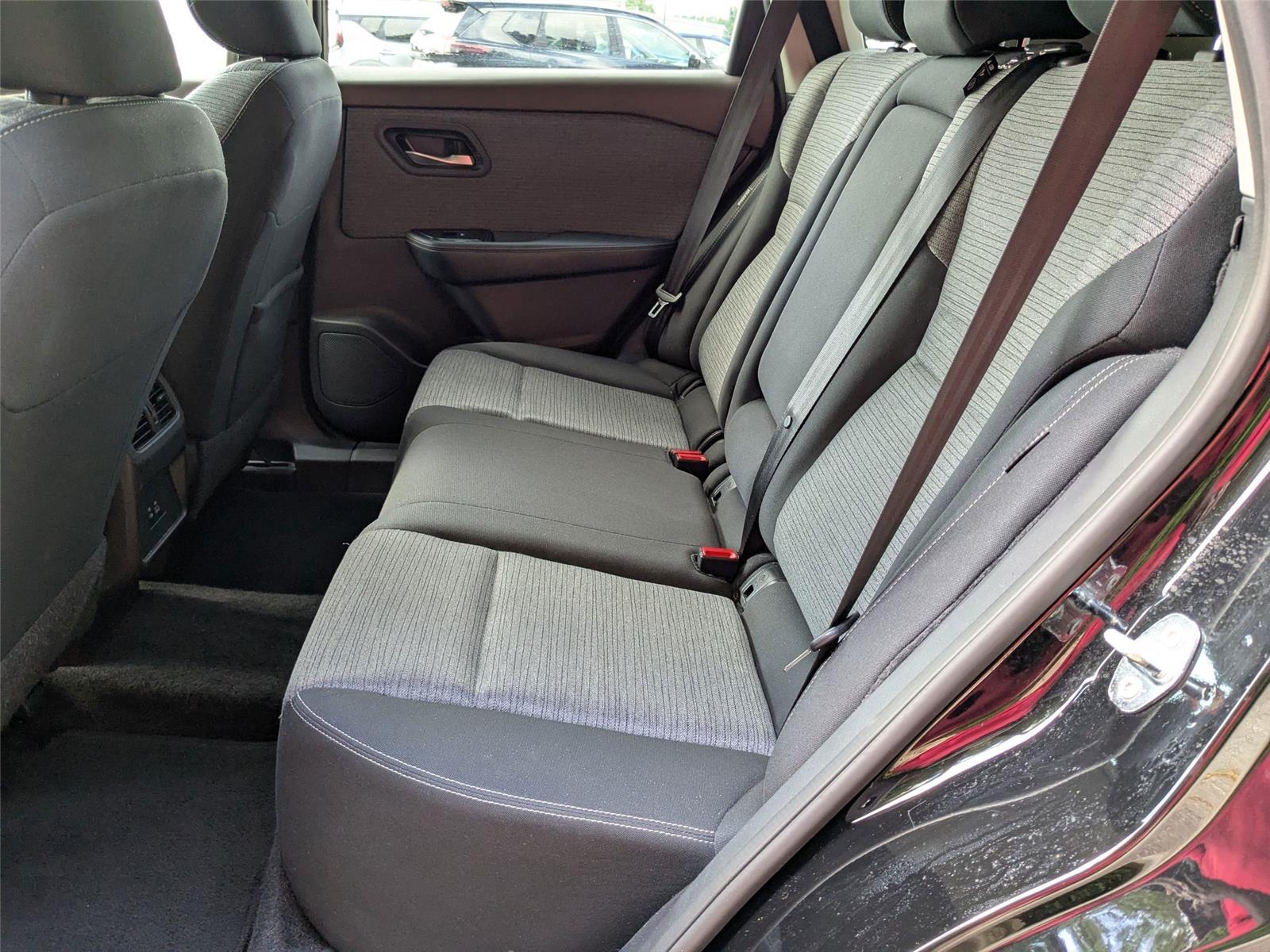 2023 Nissan Rogue SV photo 26
