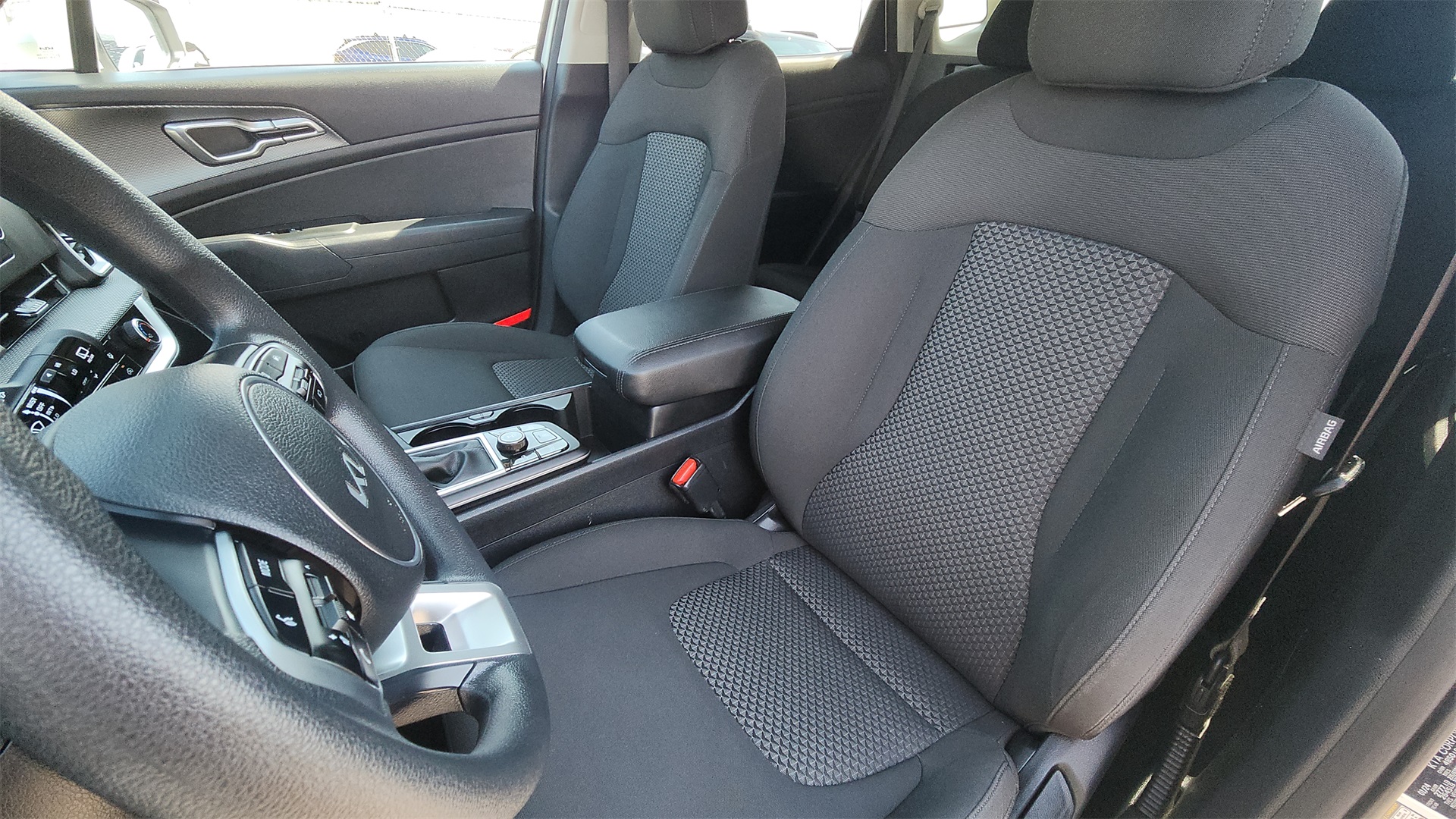2024 Kia Sportage LX photo 10