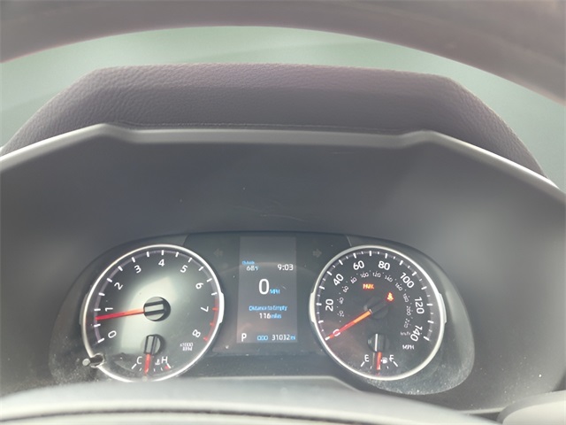 2022 Toyota RAV4 LE photo 22