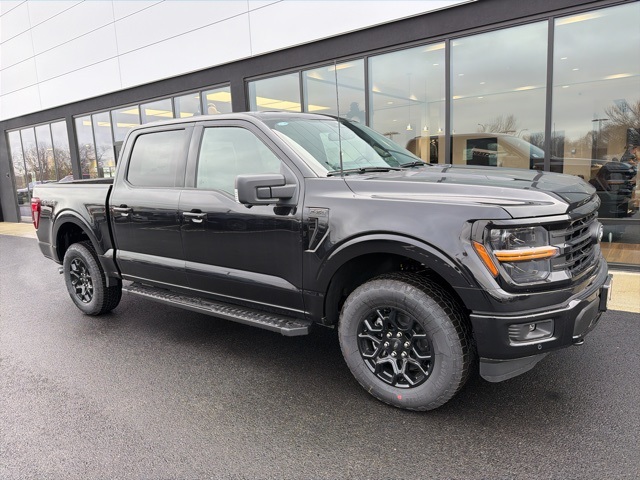 2025 Ford F-150 XLT's photo