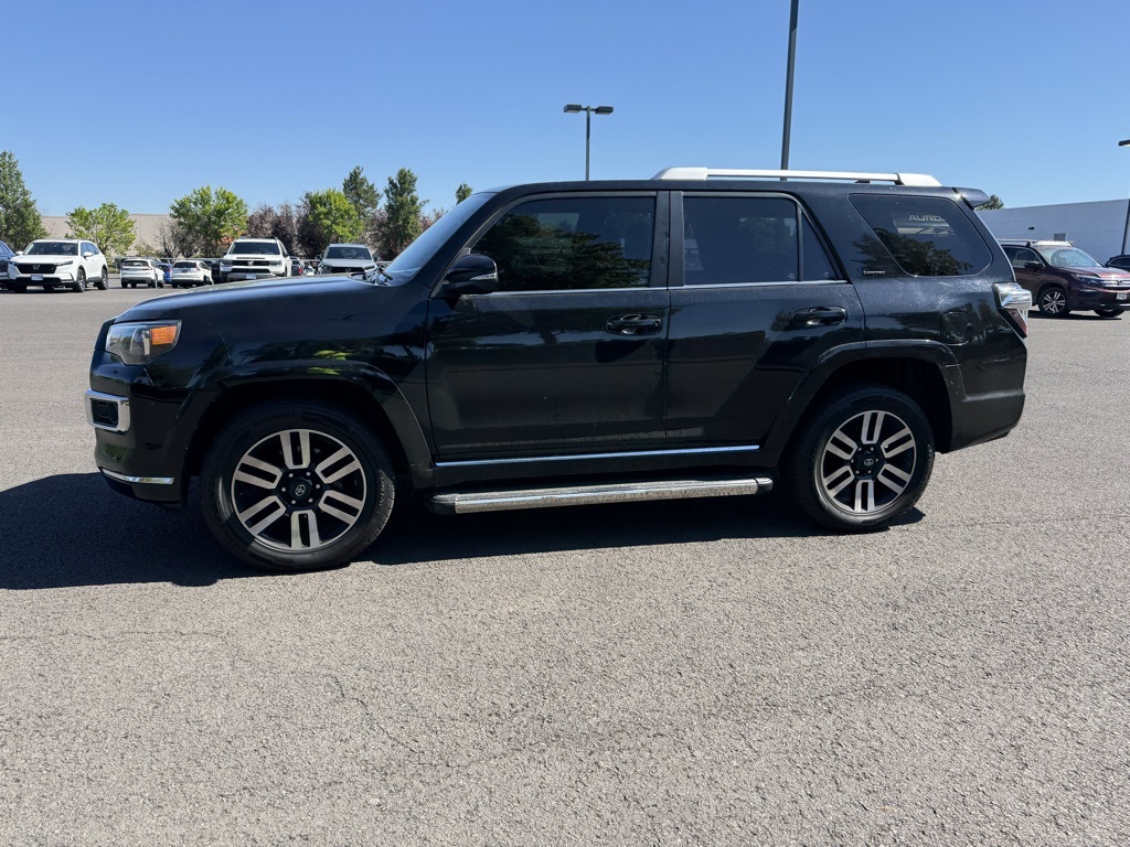 2018 Toyota 4Runner Limited photo 3