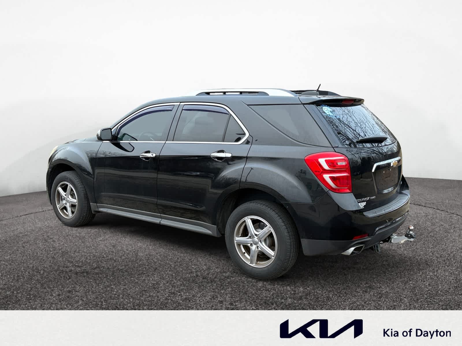 2017 Chevrolet Equinox LT photo 3