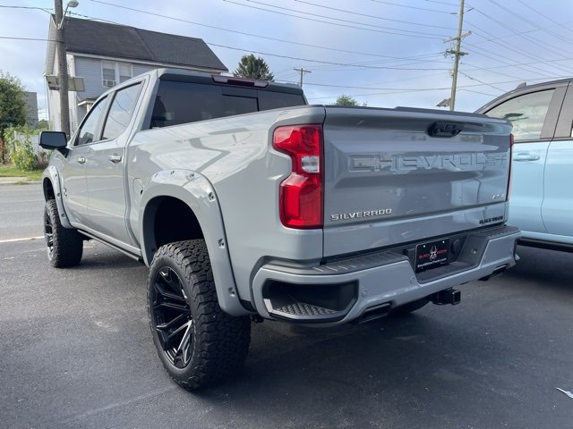 2025 Chevrolet Silverado 1500 RST photo 5