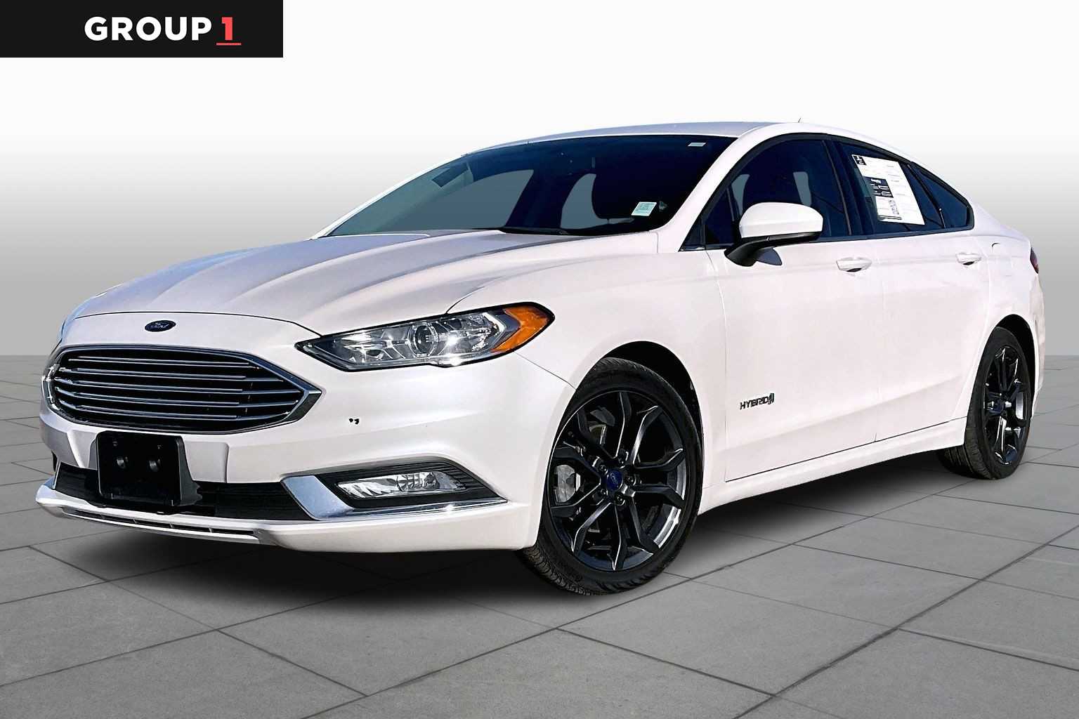 2018 Ford Fusion Hybrid SE's photo