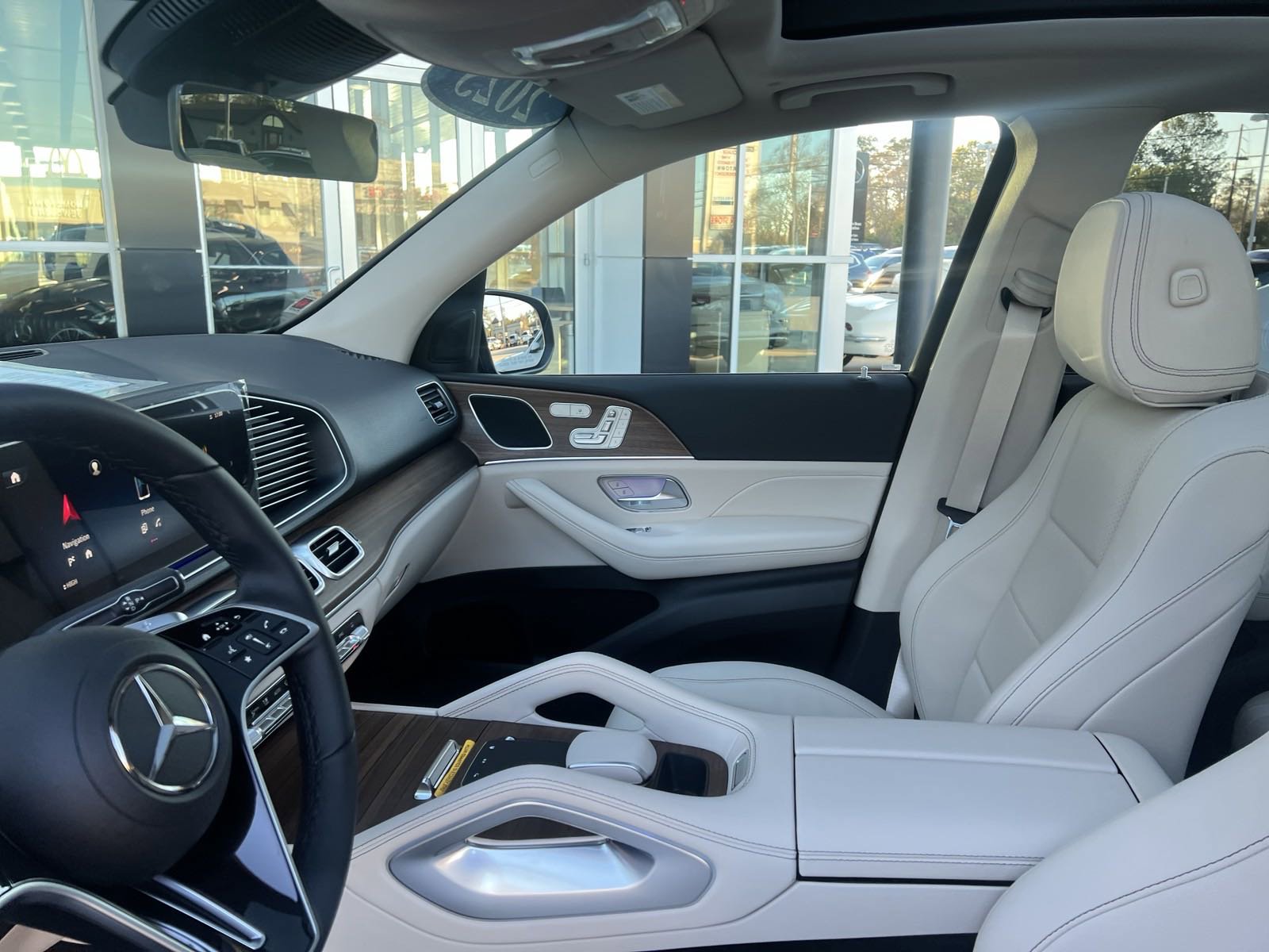 2025 Mercedes Benz GLE 350 photo 15