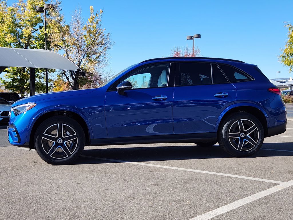2026 Mercedes Benz GLC 300 4MATIC photo 4