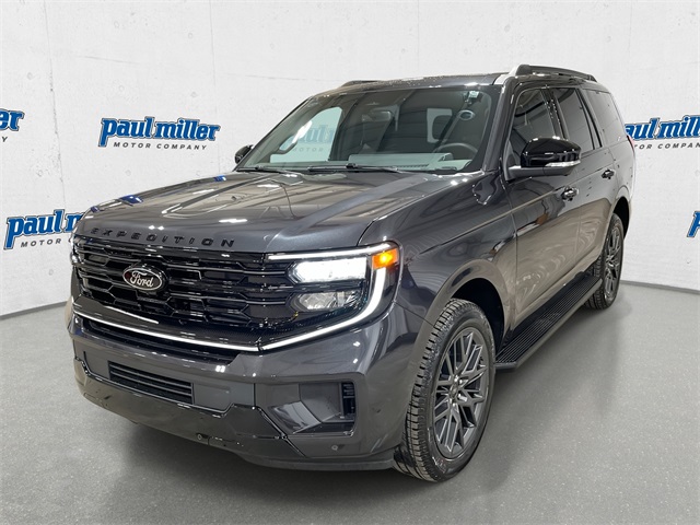 2026 Ford Expedition Platinum's photo