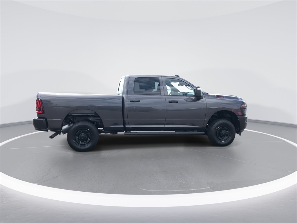 2025 Ram 2500 Tradesman photo 9