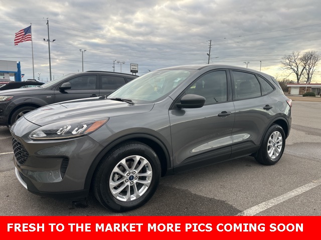 2021 Ford Escape S's photo