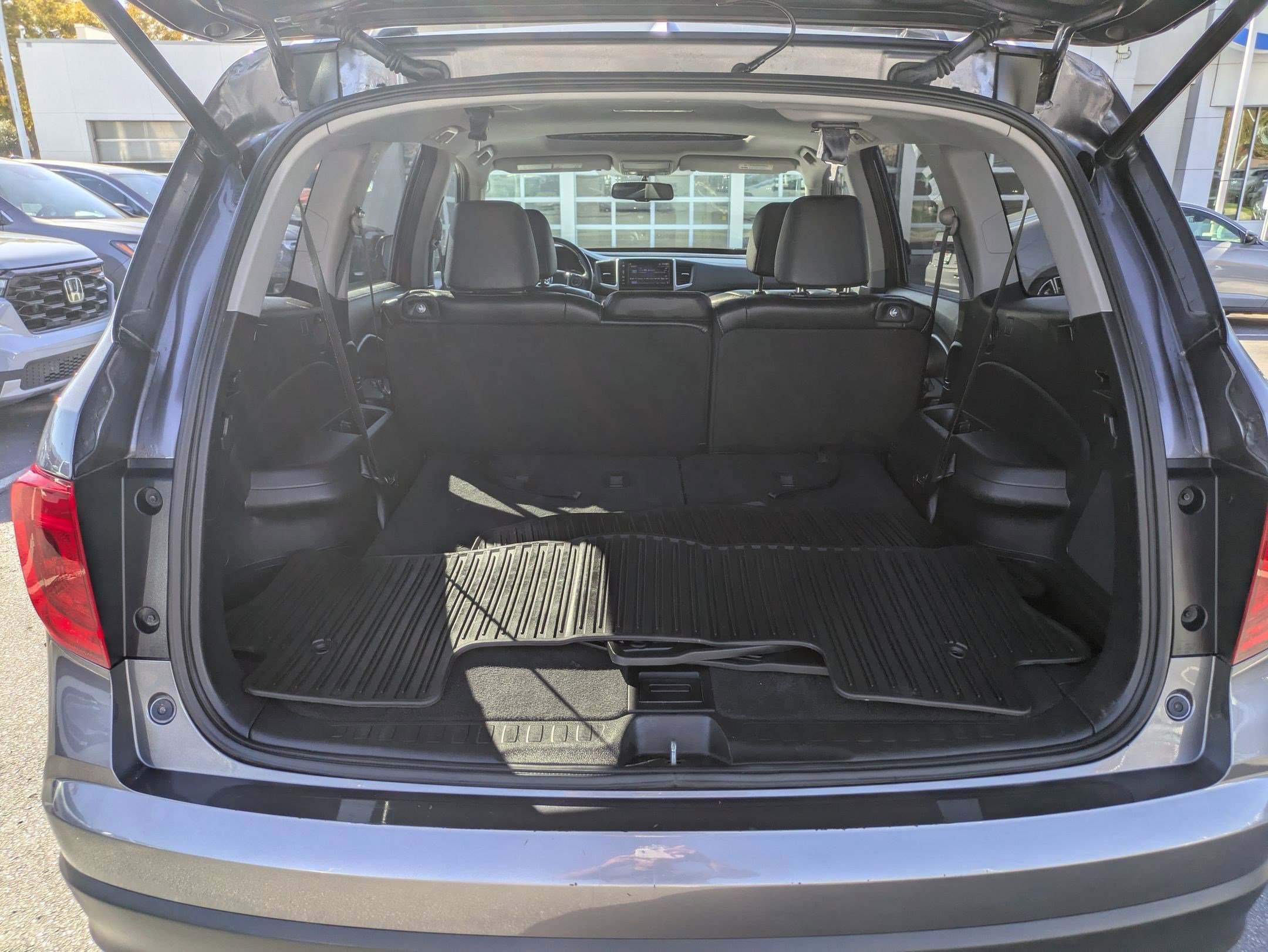 2017 Honda Pilot EX-L photo 26