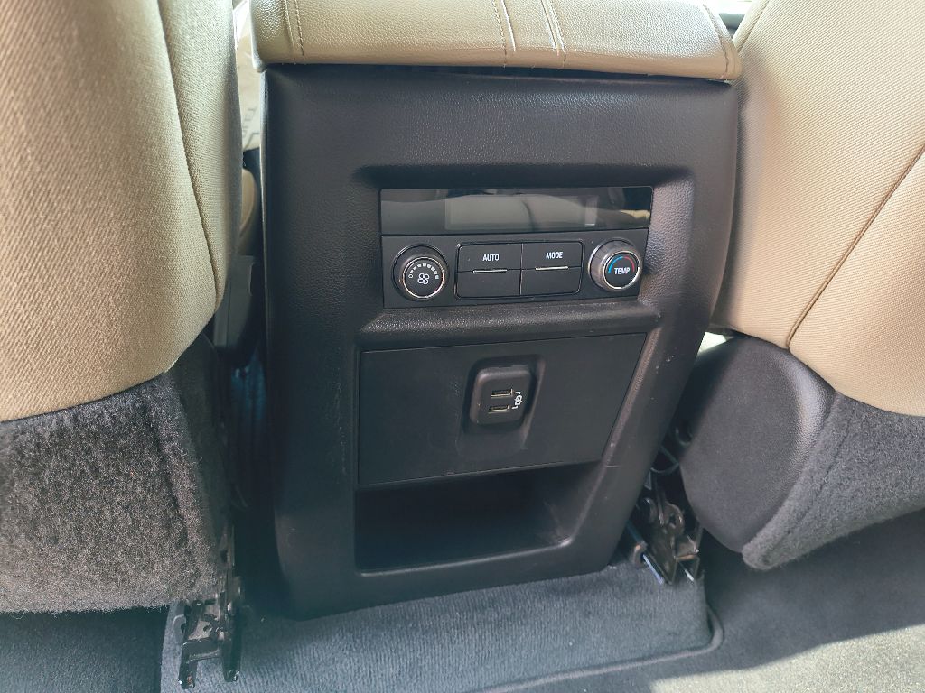 2022 Chevrolet Traverse LS photo 25