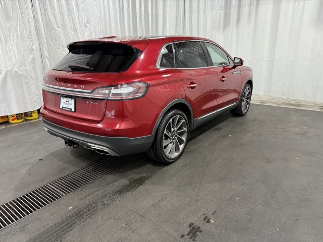 2020 Lincoln Nautilus Reserve photo 3