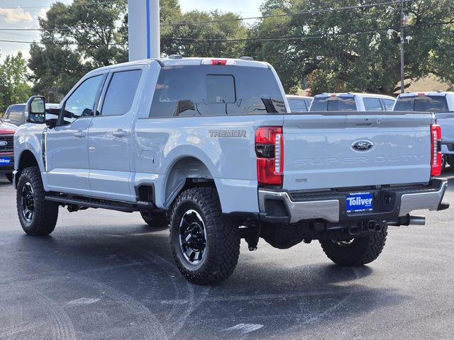 2026 Ford F-250 Lariat photo 6