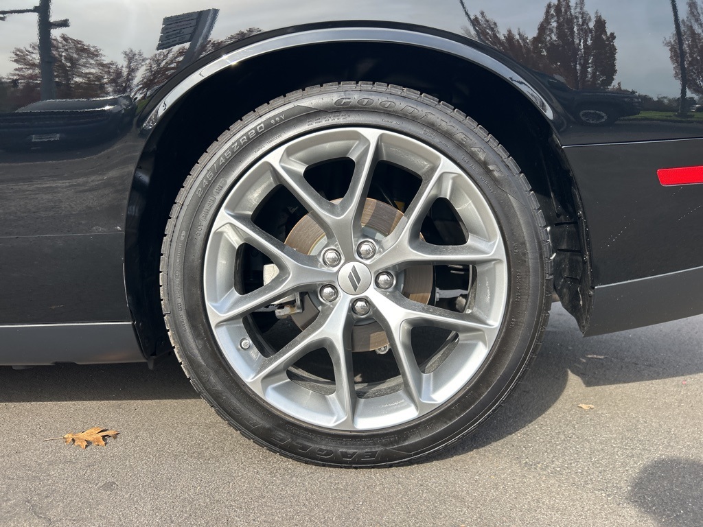 2023 Dodge Challenger GT photo 3