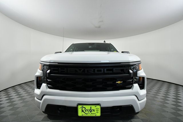 2025 Chevrolet Silverado 1500 Custom photo 6