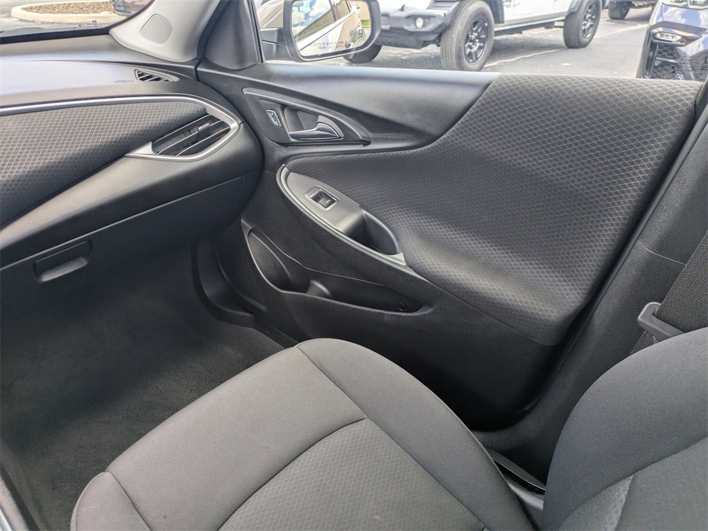 2024 Chevrolet Malibu 1LT photo 16