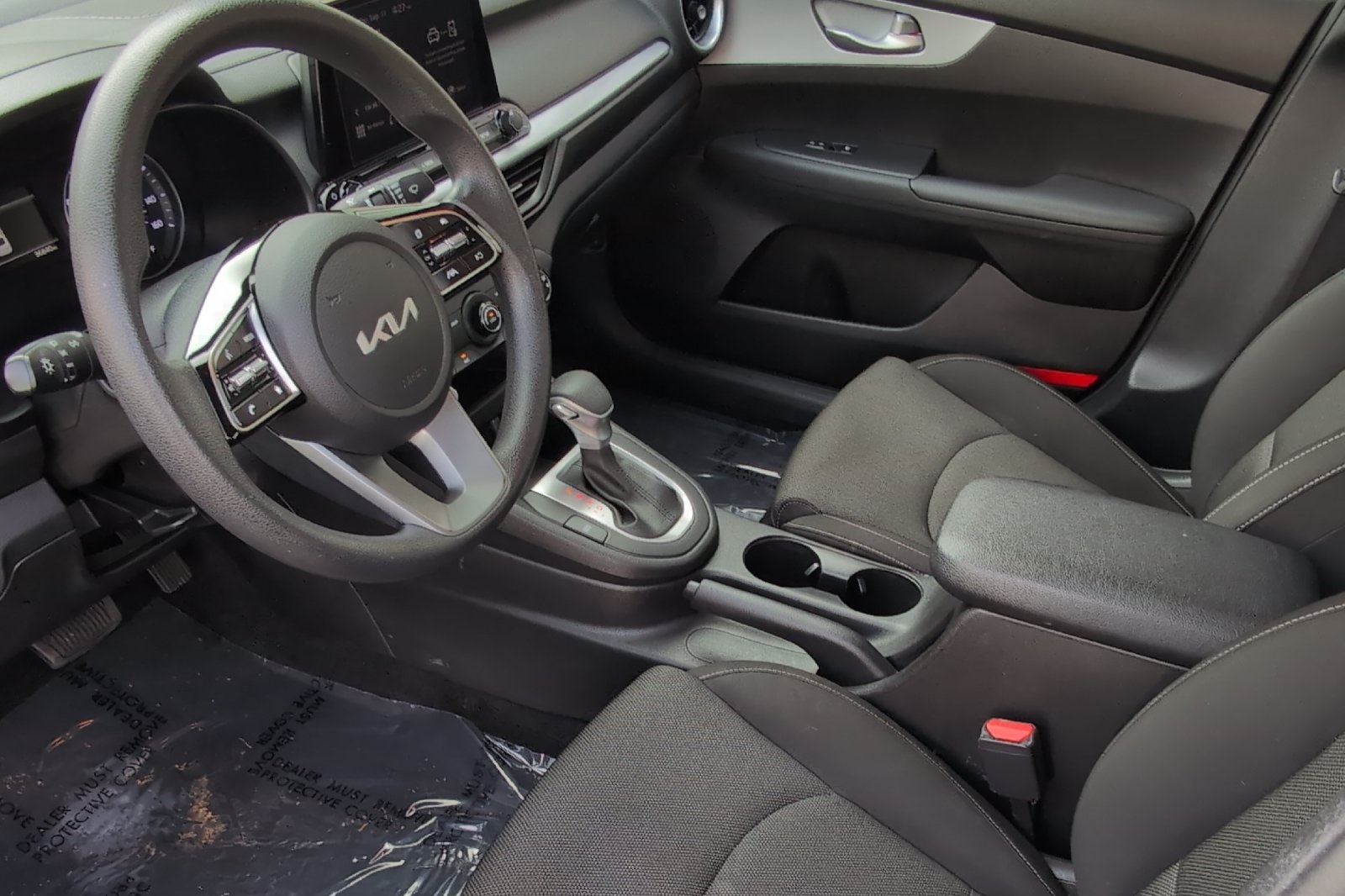 2023 Kia Forte LX photo 9
