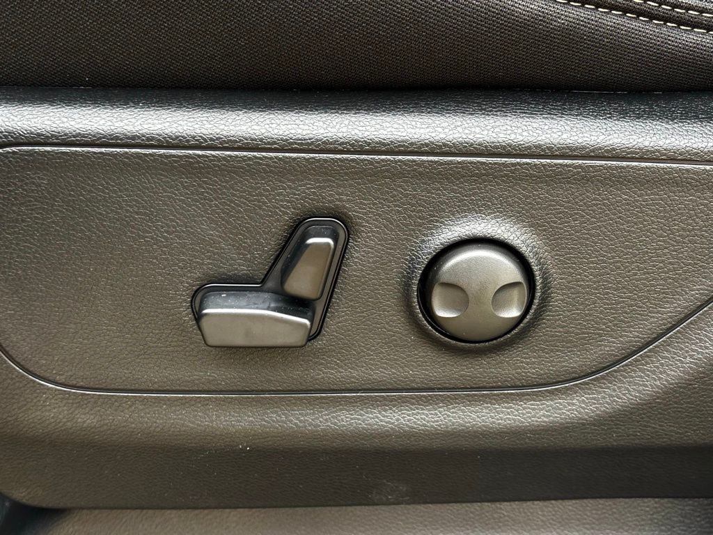 2025 Ram 1500 Big Horn Lone Star photo 12