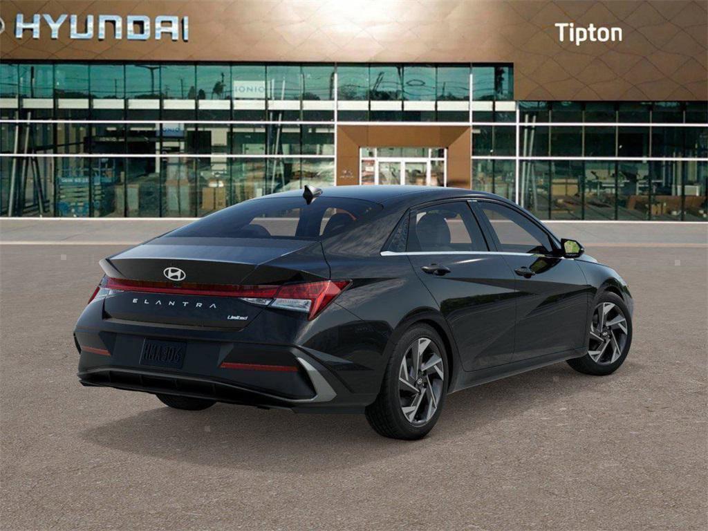 2025 Hyundai Elantra Limited photo 3
