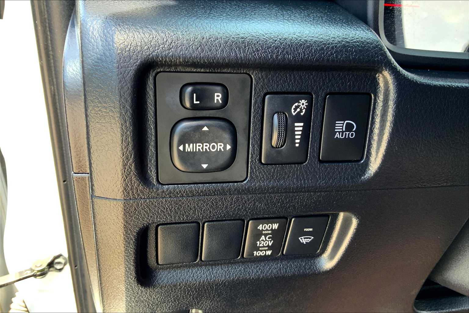 2024 Toyota 4Runner SR5 photo 30