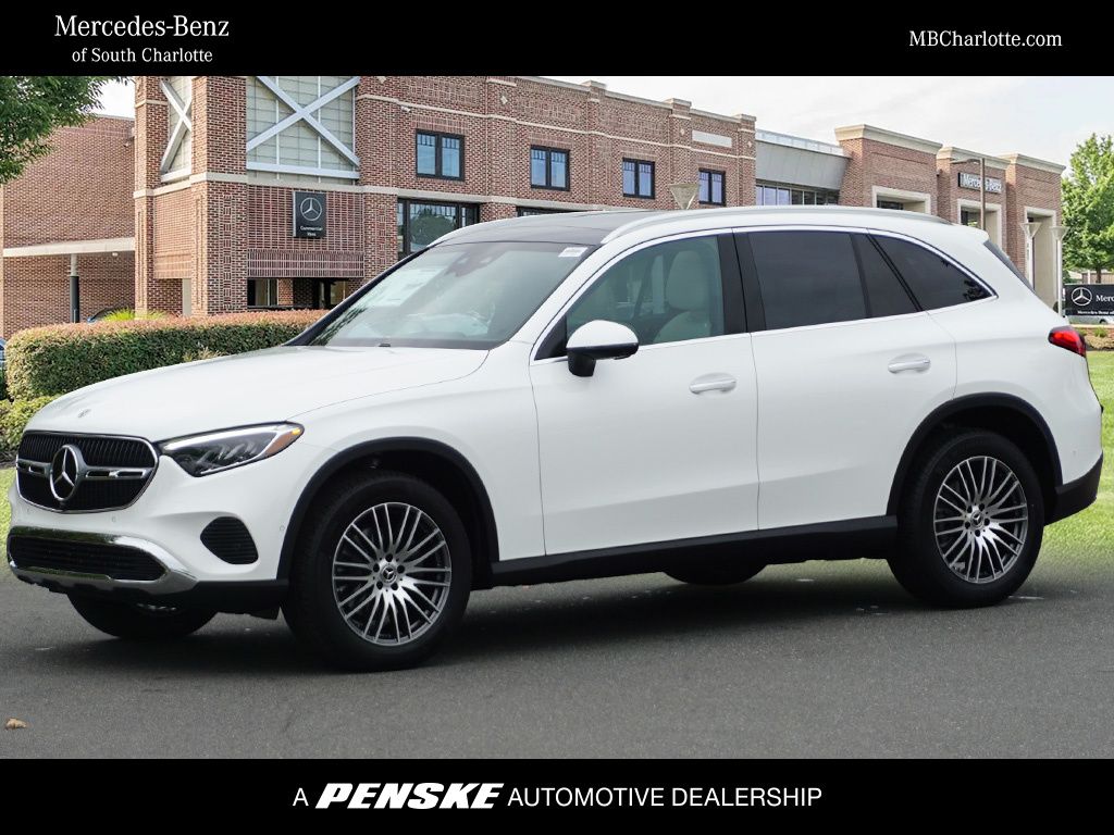 2026 Mercedes-Benz GLC Base's photo