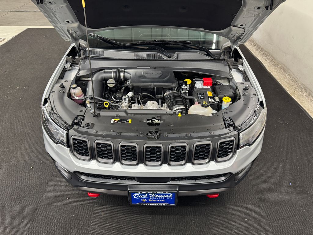 2024 Jeep Compass Trailhawk photo 16