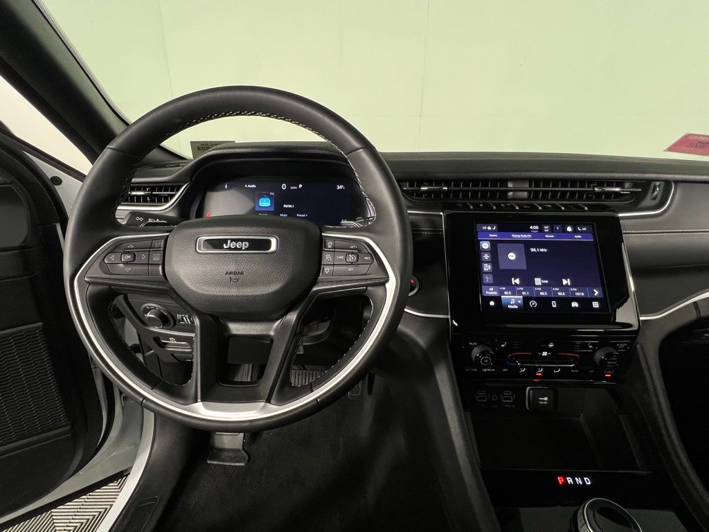 2024 Jeep Grand Cherokee Altitude photo 6