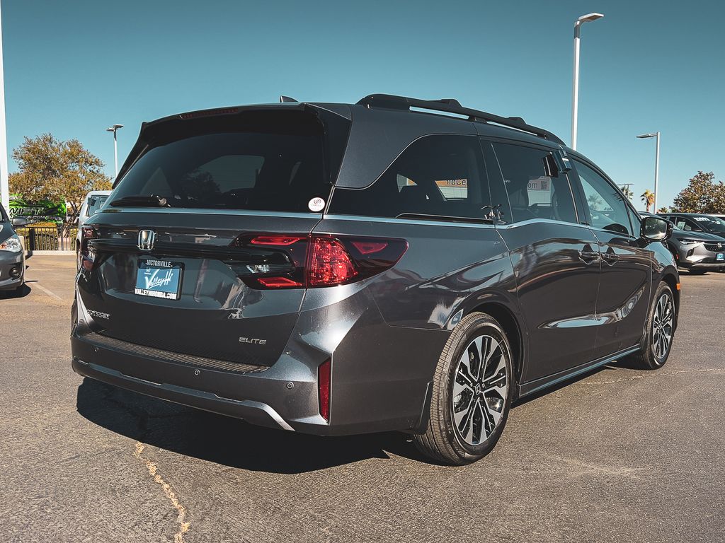 2026 Honda Odyssey Elite photo 9