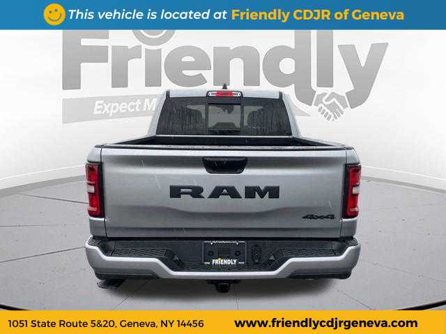 2025 Ram 1500 Tradesman photo 4