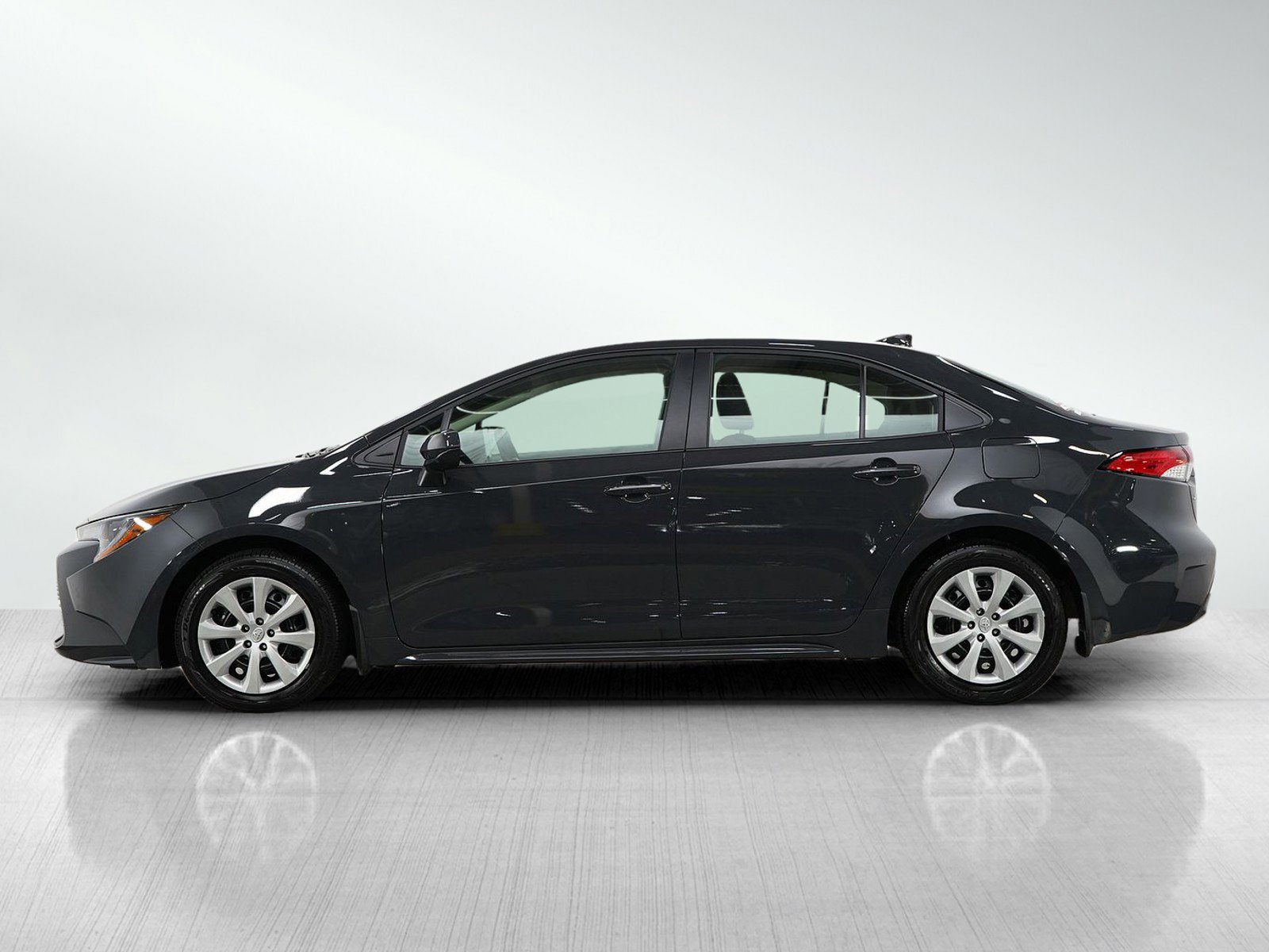 Used 2025 Toyota Corolla LE with VIN 5YFB4MDE5SP291176 for sale in Bloomington, Minnesota