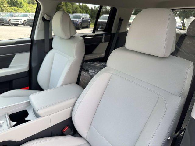 2026 Hyundai Santa Fe SE photo 10