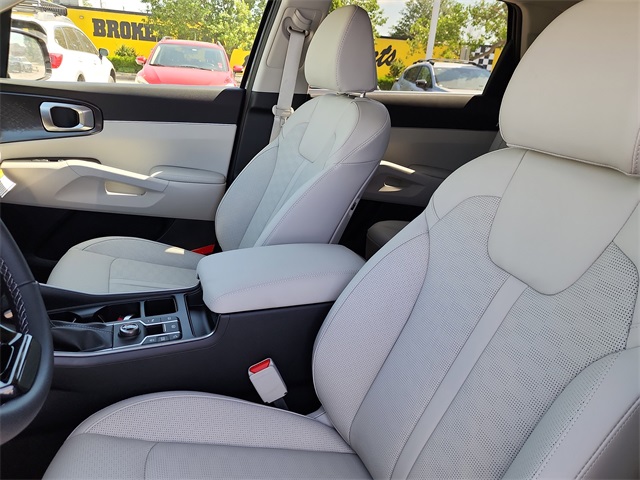 2025 Kia Sorento S photo 10