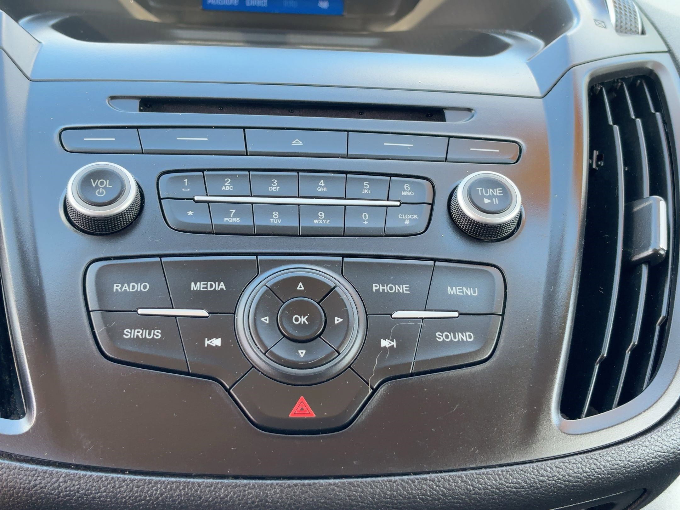 2017 Ford Escape SE photo 16