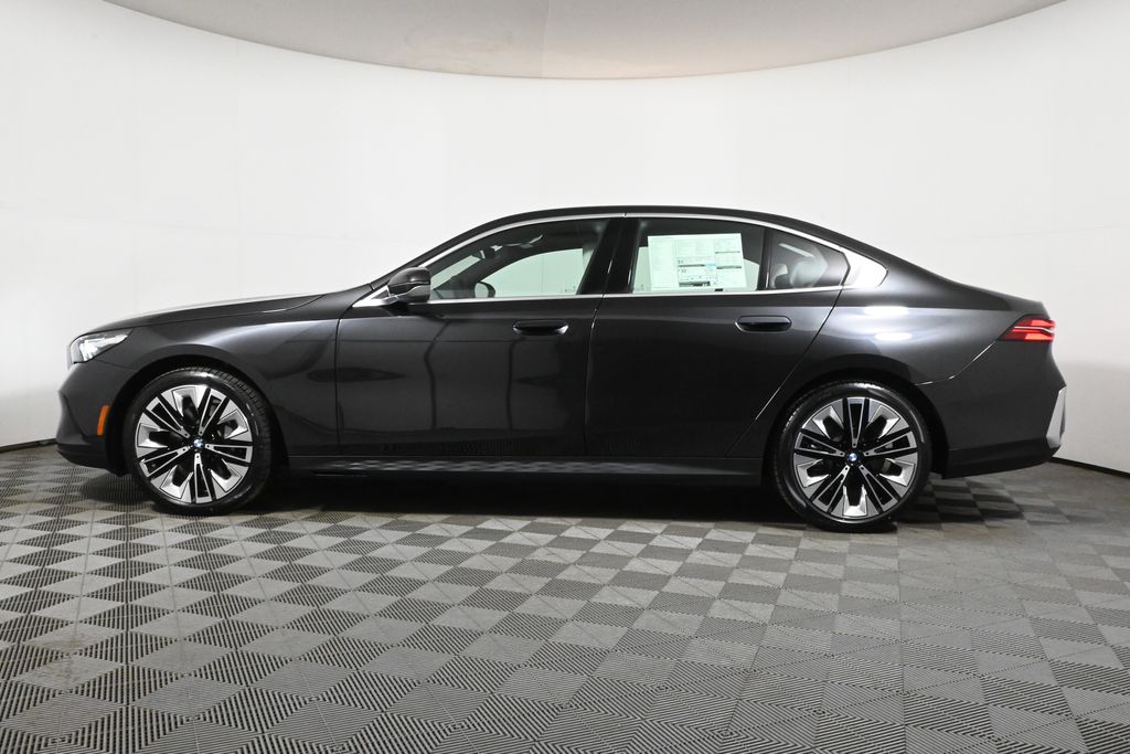 2025 Bmw 530i xDrive photo 2