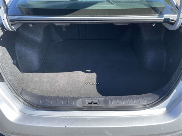 2024 Nissan Altima 2.5 SV photo 11