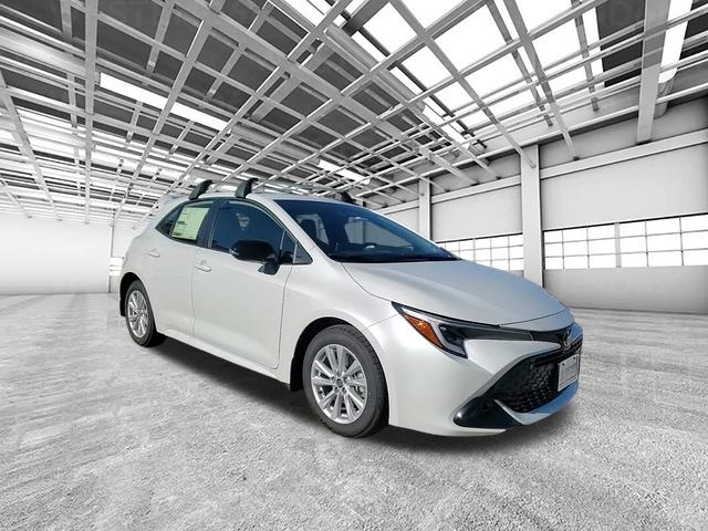2026 Toyota Corolla Hatchback SE's photo